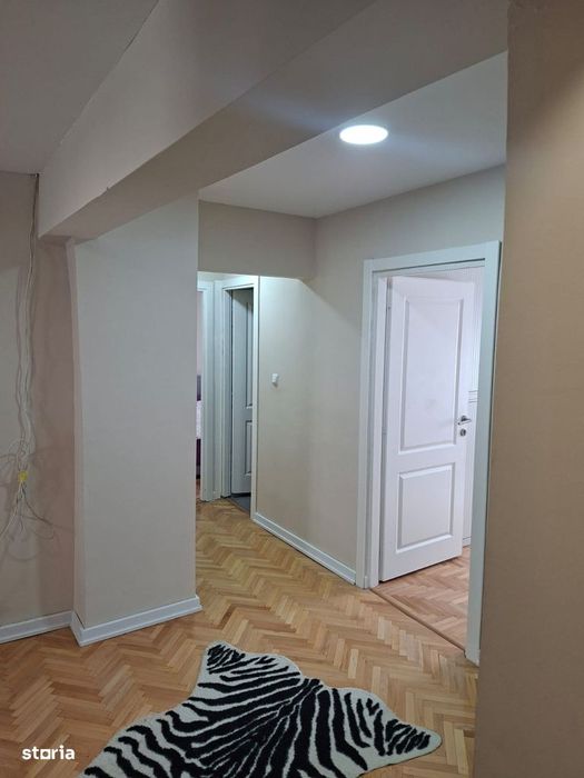 Apartament 4 camere 95 mp Central bloc anvelopat, finisat, mobilat