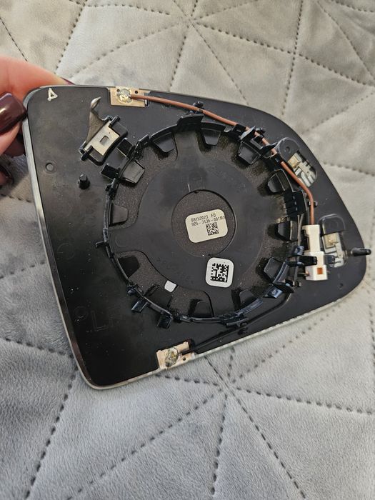 Огледало Tesla model Y