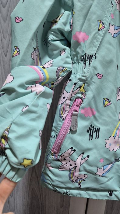 Куртка на тонком синтепоне дя девочки 5-6 лет