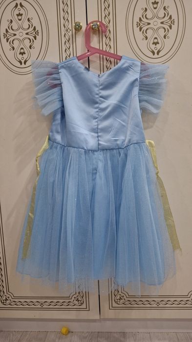 Продам платья Ээльза