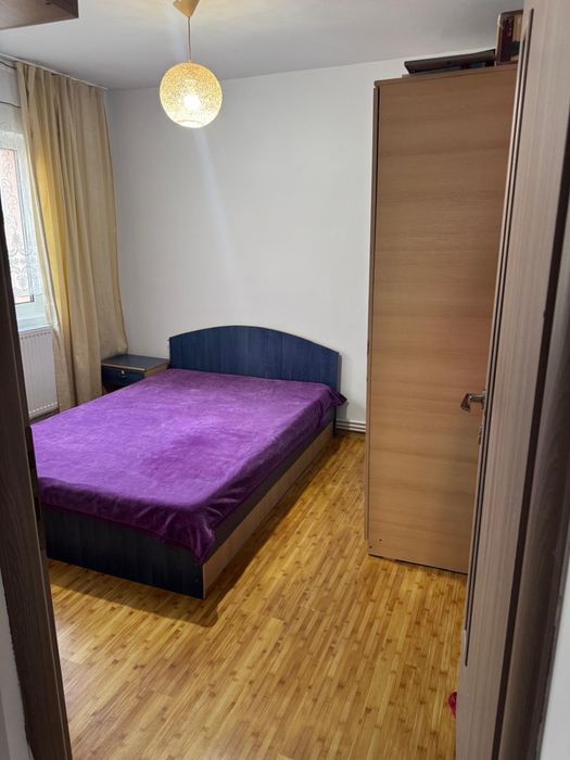 Inchiriere apartament 2 camere cu loc de parcare