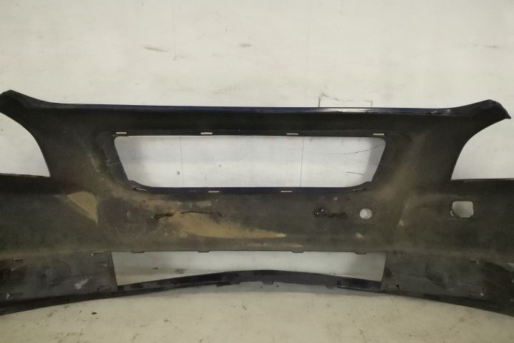 Предна Броня Оригинална С Датчици И Измиване В Добро Състояние Волво С