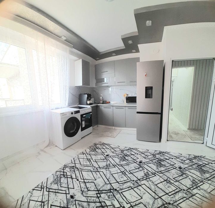 Продава се Тристаен апартамент в Търговище, Център - 79 кв.м за 820 €/кв.м - Снимка #3