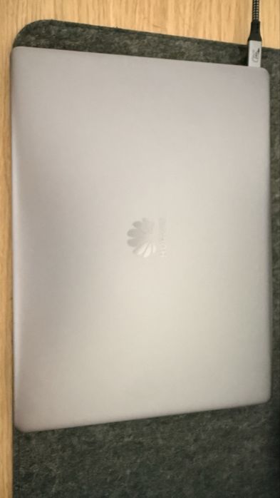 Laptop Huawei Matebook 13