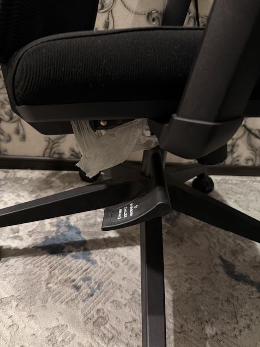 Кресло компьютерное, офисное, игравое идеальный состояние