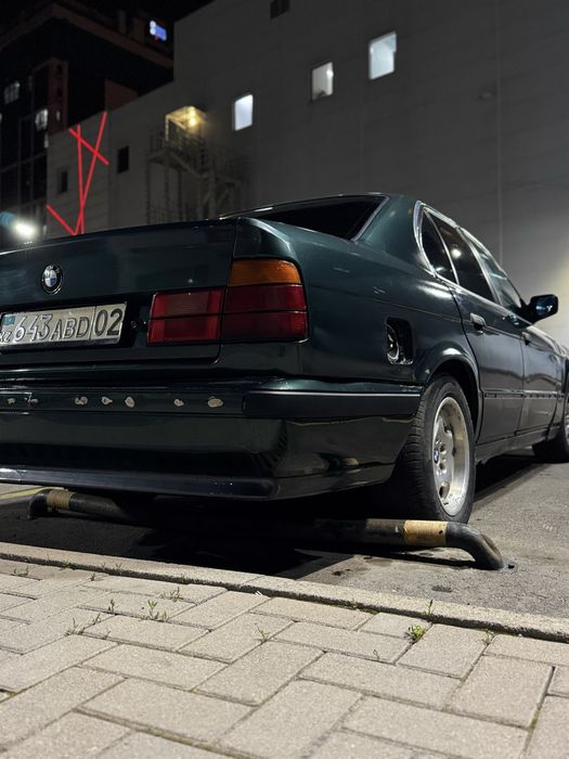 Продам BMW e34 520