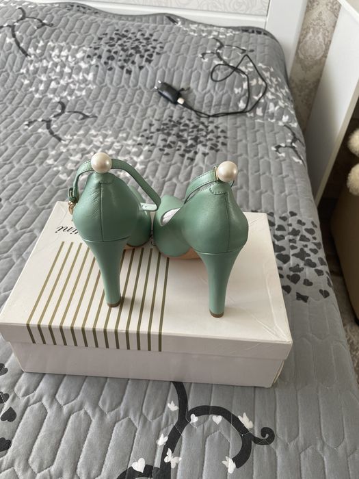 Туфли стильные на каблуках