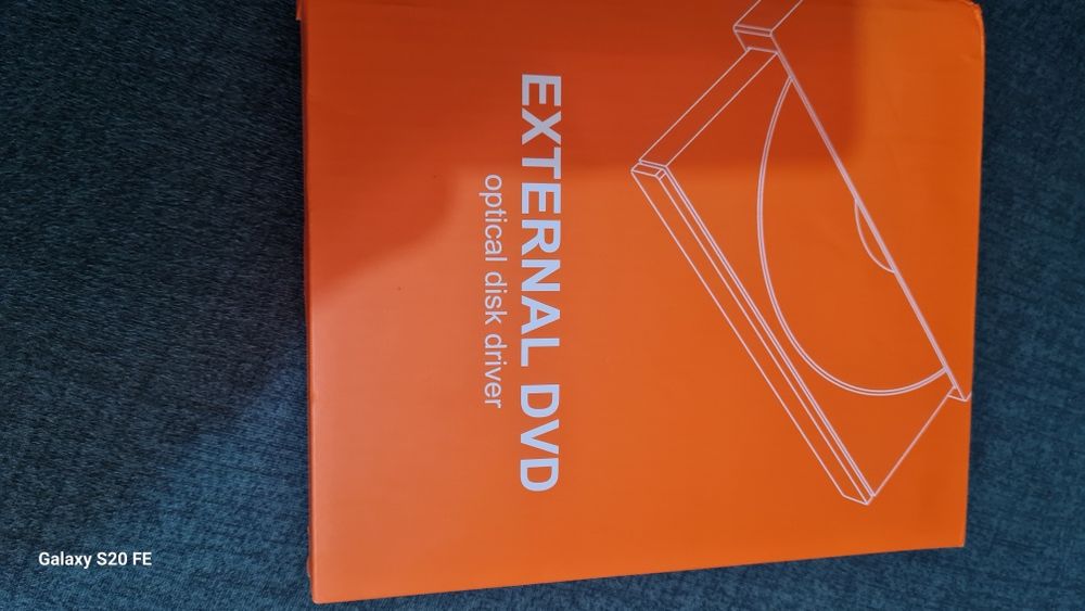 DVD rw .extern citeste  si scrie orice DVD