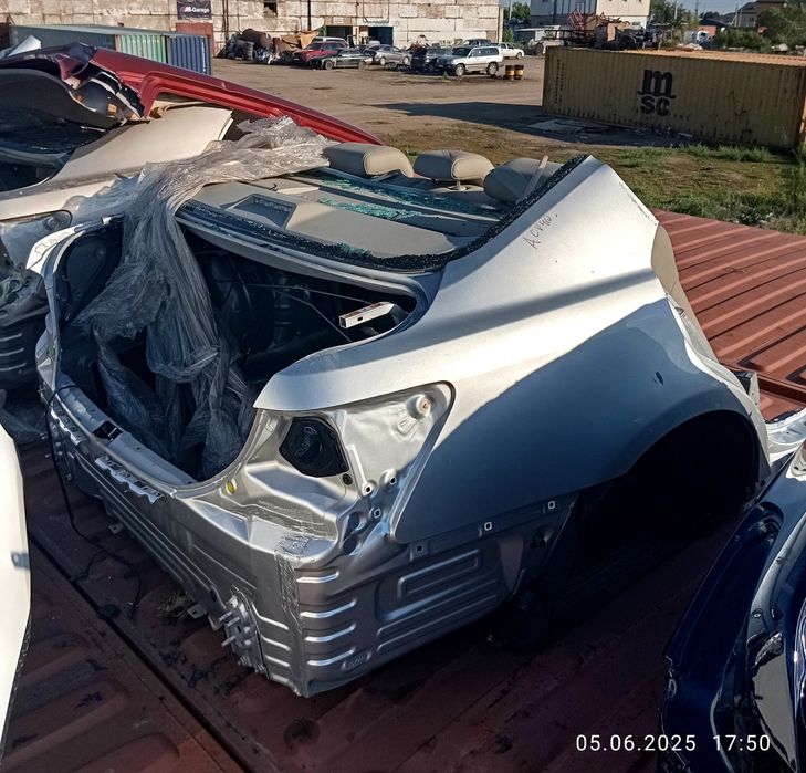 Задняя часть Toyota Camry 40