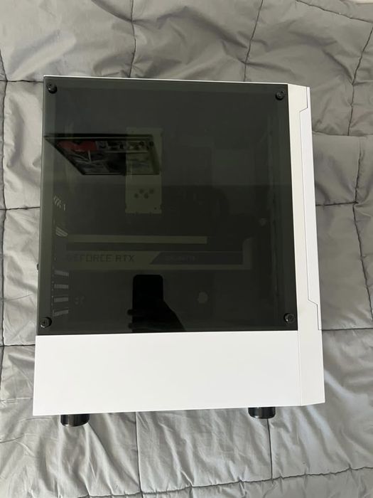 Геймърски компютър Ryzen 7 7800X3D / RTX 3070 8GB / 32GB DDR5 / 1TB NVMe