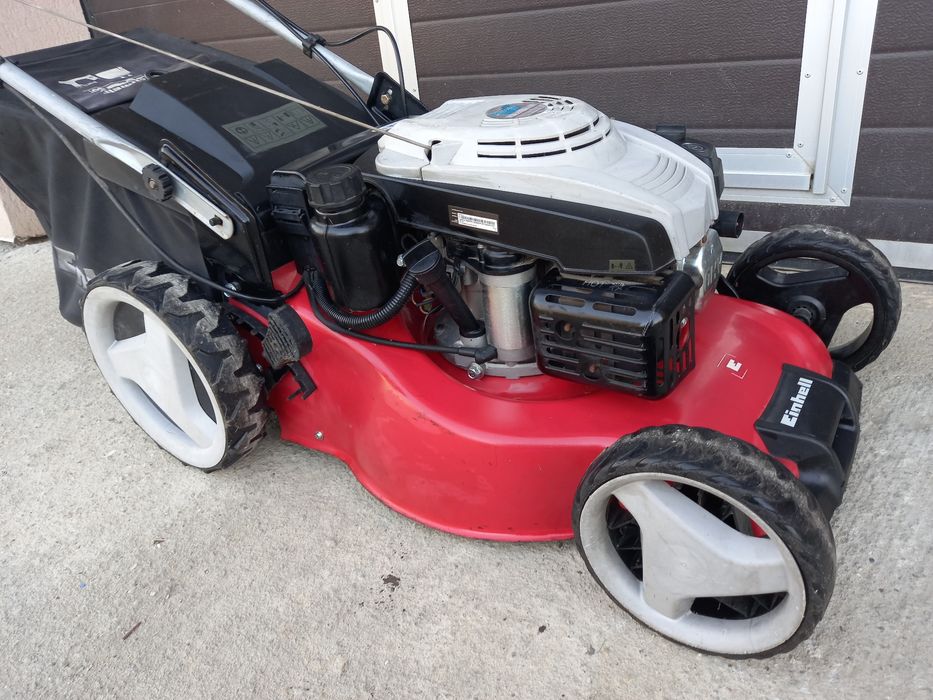 Masina tuns iarba pe benzina Einhell