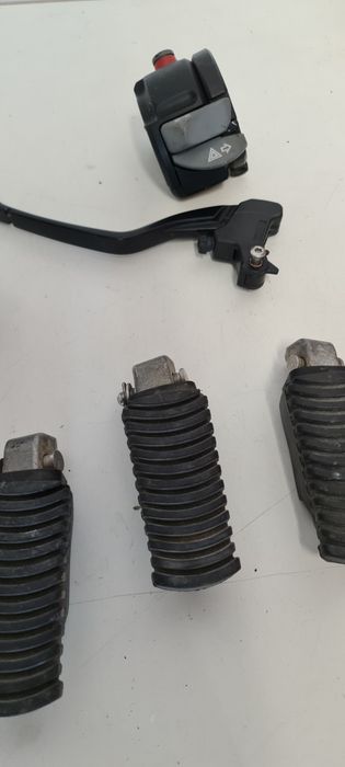 Scărițe  pasager spate BMW F800GS  F850GS bloc comenzi  maneta ambreaj