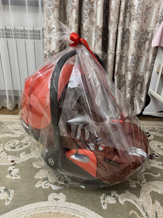 Авто кресло(автолюлька) Cybex, новое