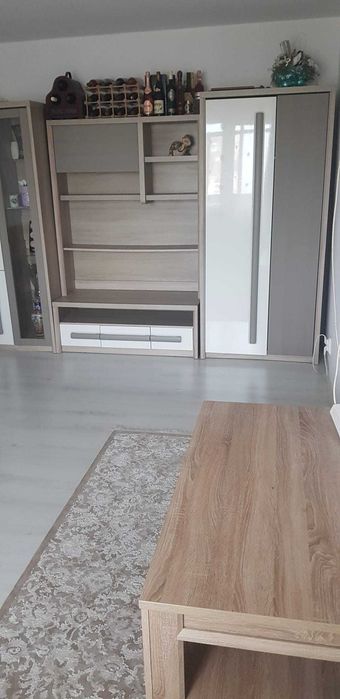 Vând apartament 3 camere