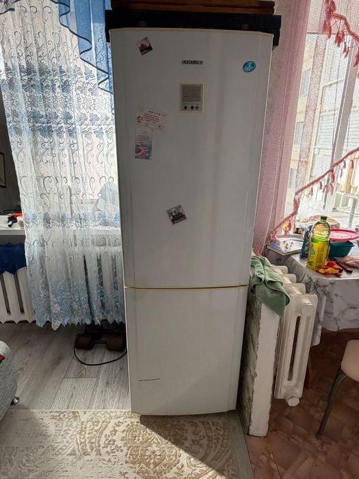 Продам Холодильник в хорошем состоянии.