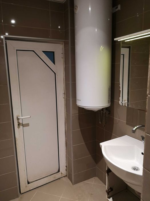 Продава се Четиристаен апартамент в Русе, Център - 112 кв.м за 570 €/кв.м - Снимка #8