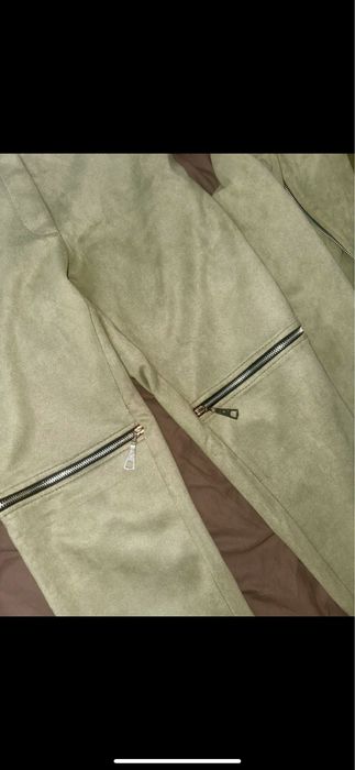 оливковый костюм XL (50)