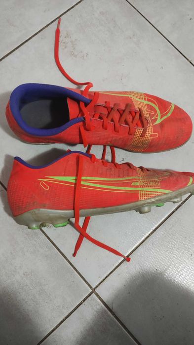 Бутонки 38,39,40