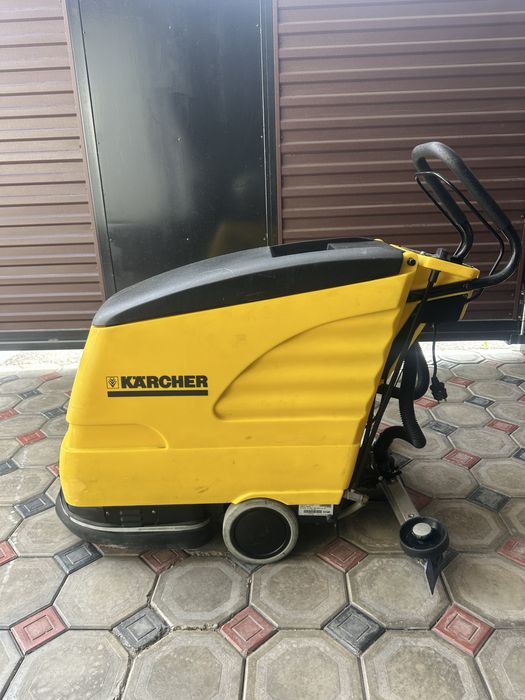 Поломоечная машина Karcher BD 530