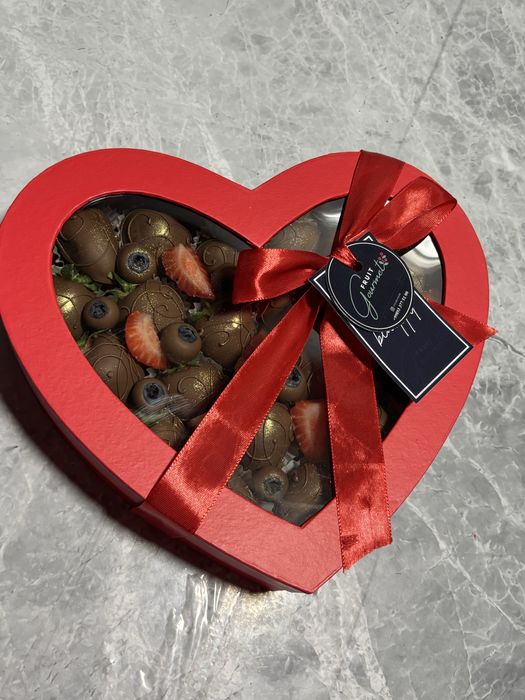 Клубника шоколад. Qulupnay shokolad. Подарки