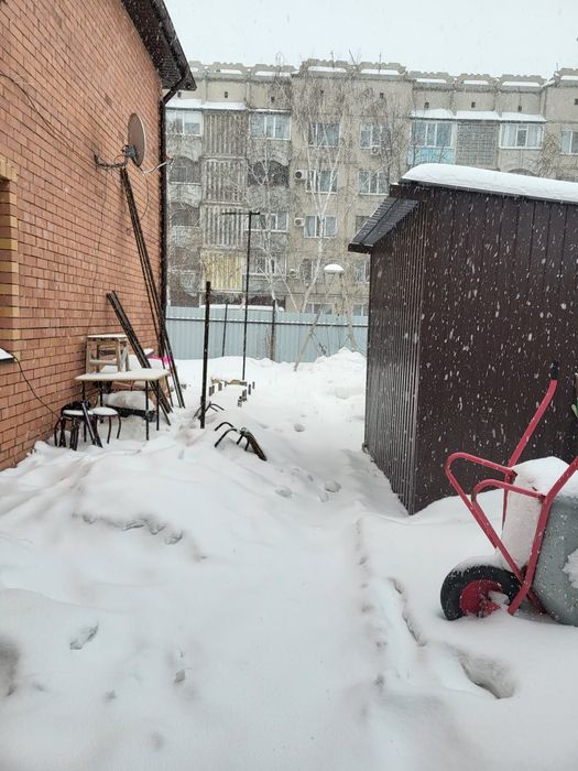 Коттедж 2 уровня в центре города