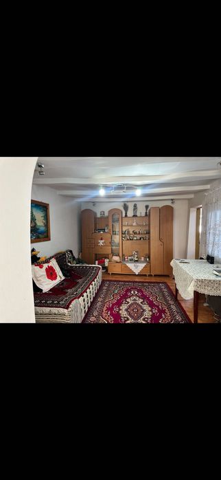 Casa P+1 de vinzare,cu spațiu comercial la strada zona centrală în DOROHOI