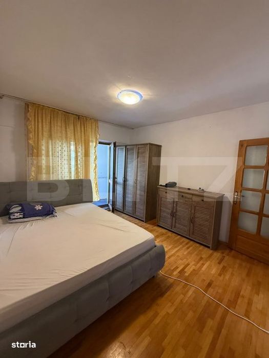 Apartament 3 camere, Decomandat, Zona Mall, Etajul 2