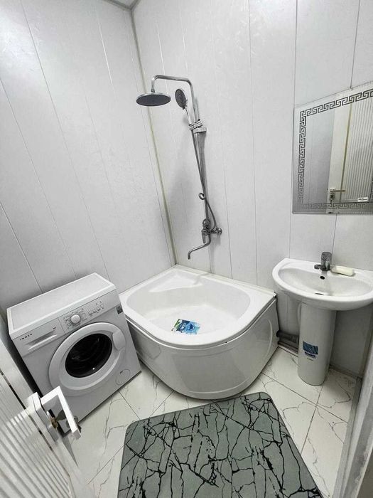 СРОЧНО ПРОДАЮ СВОЯ  Метро Мирзо-Улугбек 11-дом, 1/1/4  49.800$