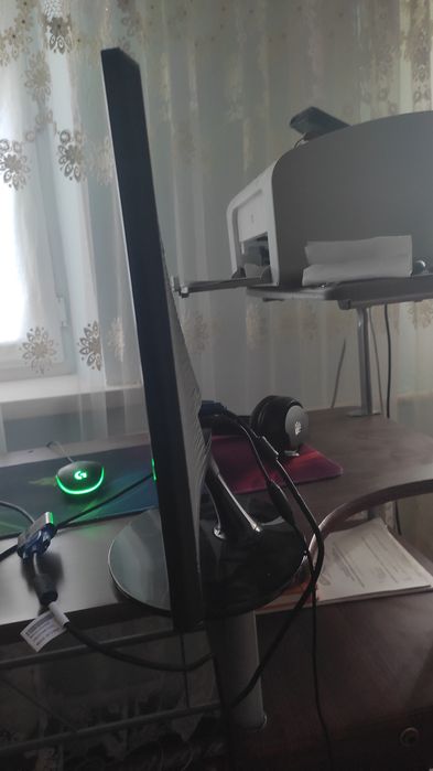 Монитор samsung в отличном состоянии