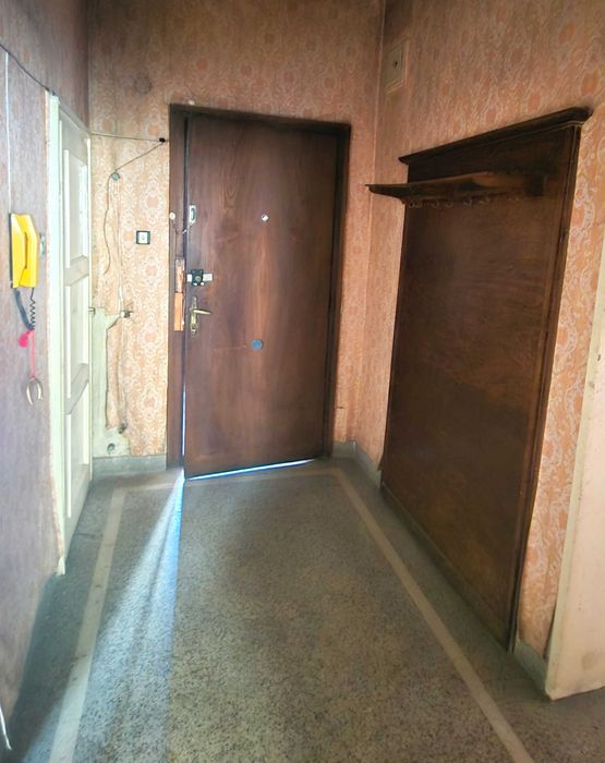 Продава се Тристаен апартамент в София, Център - 74 кв.м за 3379 €/кв.м - Снимка #4