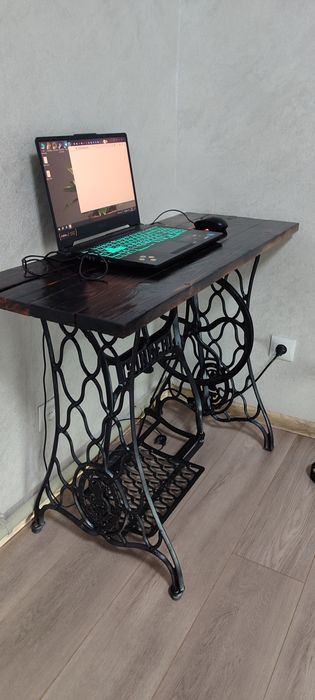 Столик для работы