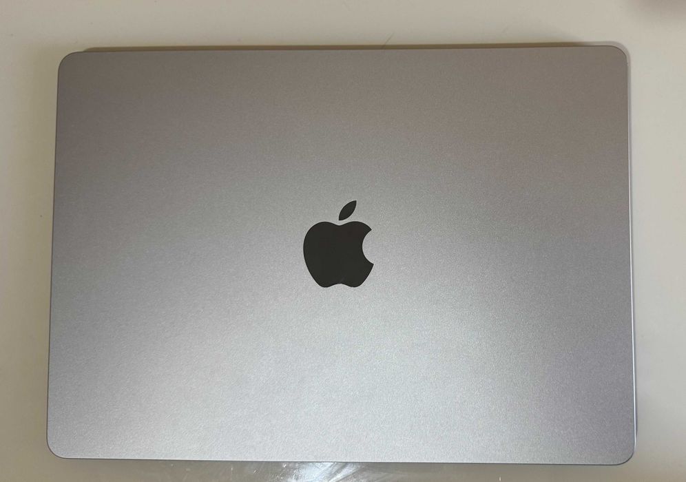 Macbook Air M2 Grey