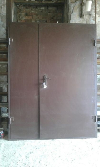 Стальные двери и решетки