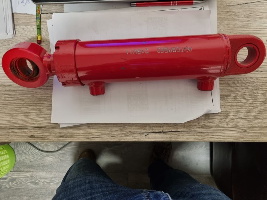 Cilindru hidraulic plug reversibil preț 477 lei