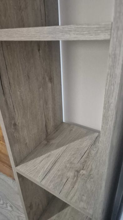 Corp de mobilier