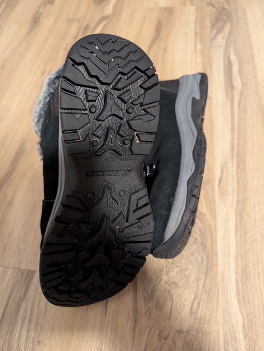 Skechers TREGO FALLS FINEST  Зимни дамски обувки 37 размер