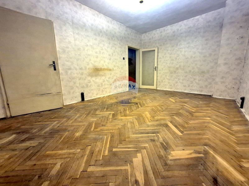 Продава се Тристаен апартамент в Варна, Младост 1 - 66 кв.м за 889 €/кв.м - Снимка #1