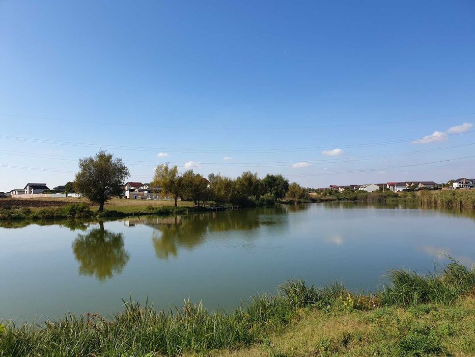 Terenuri intravilane in zona lacurilor