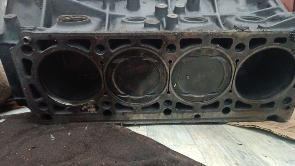 Блок мэрса 110 кузов