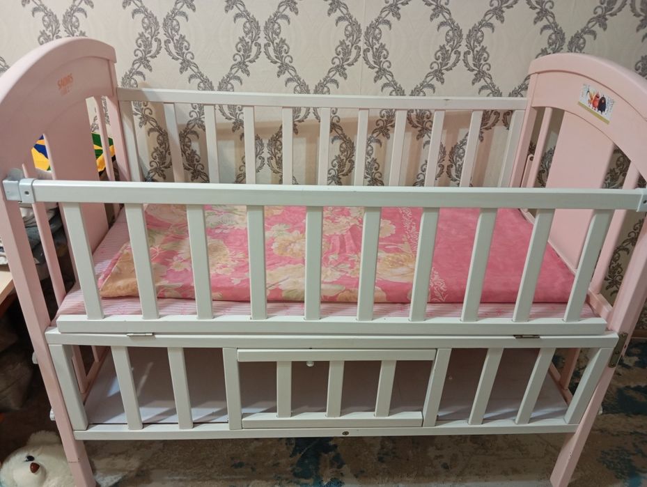 Продам детскую кроватку