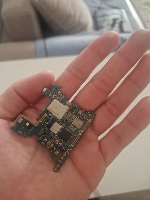 Плата Samsung S22 (ОПИСАНИЕ)
