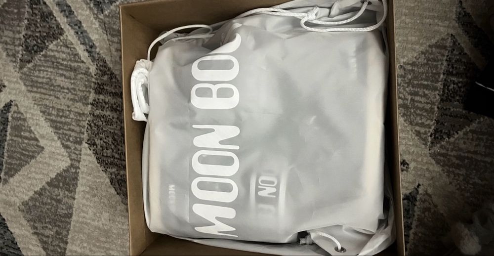Moon Boots black