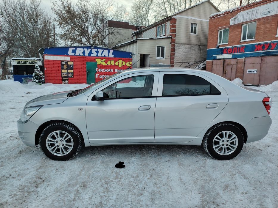 Продаю машину продаю