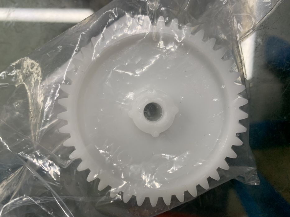 Pinion ORIGINAL  roata dintata masina tocat robot carne orice model