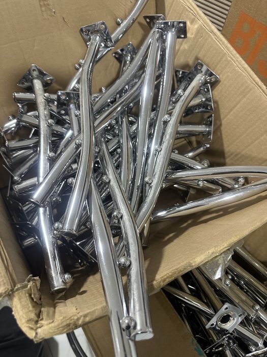 Вешалка продается недорого