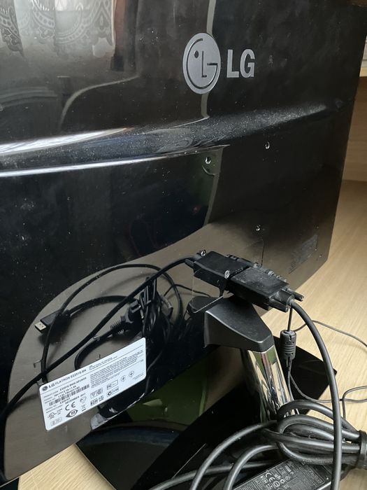 Монитор LG 22 инч.