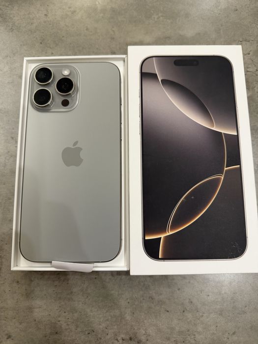 Продавам iPhone 16 pro max 256 gb Natural Titanium
