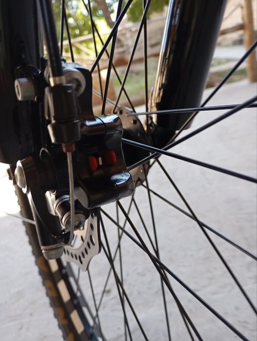 Velosiped sotiladi yengi