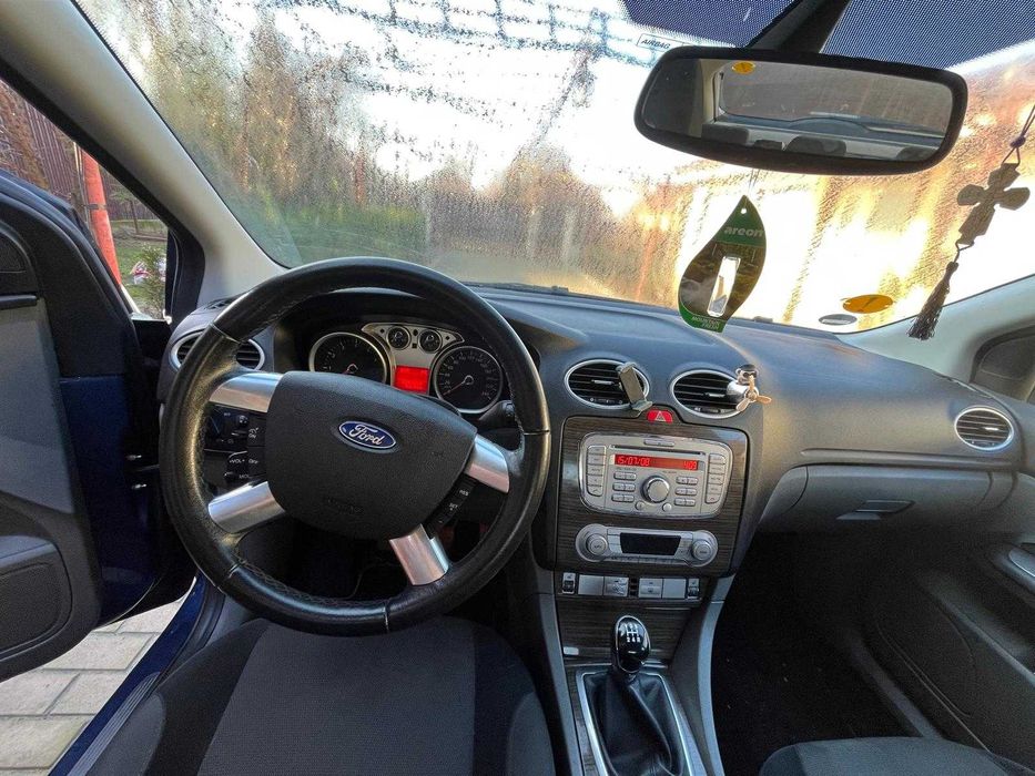 Ford Focus 1.8, Model Ghia, stare perfectă