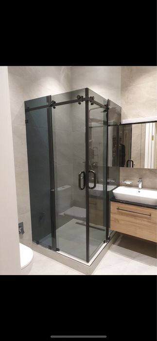 Душевые кабины!